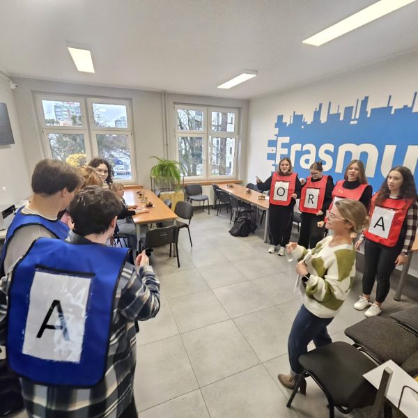 WhatsApp Image 2025-11-17 at 15.34.06 (4)