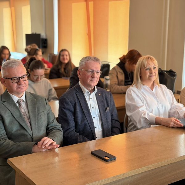 650251779_1565038815407518_5910408270864501891_n